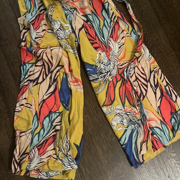 Yellow flowered jumpsuit - Picture 4 of 5